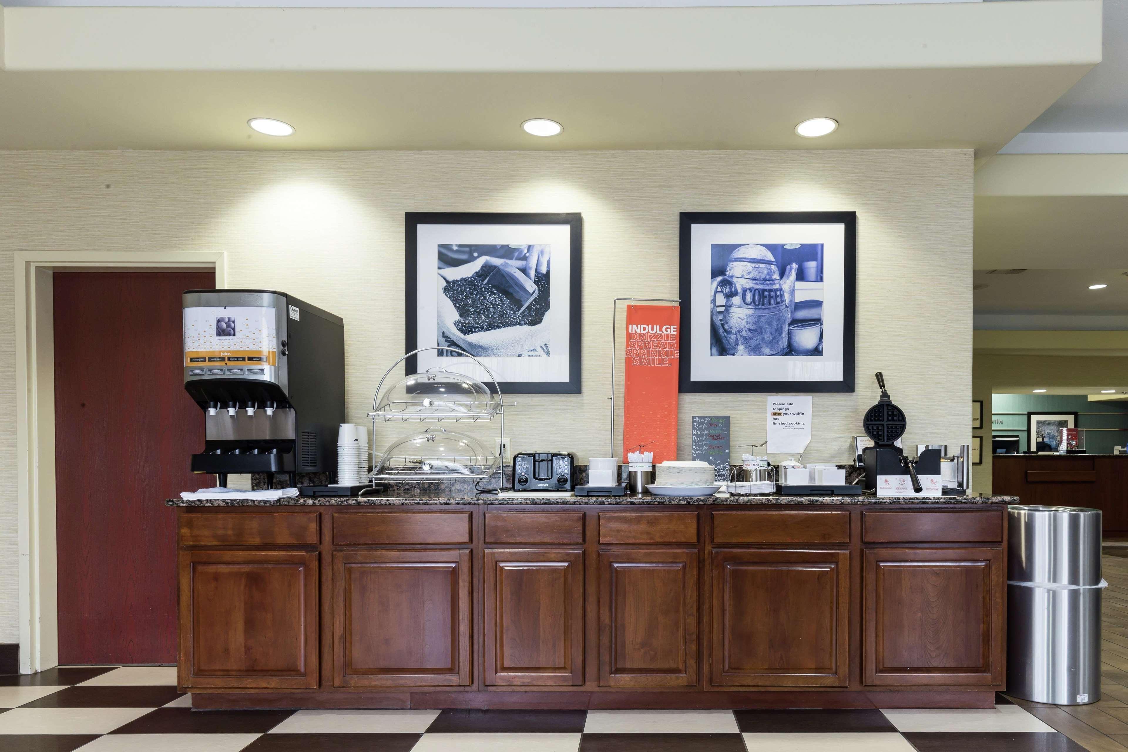 Hampton Inn Kerrville Exterior photo